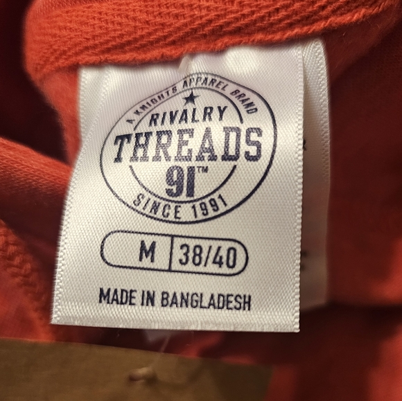 NWT The Ohio State University Buckeyes hoodie. Size:M 38/40. - Picture 8 of 8